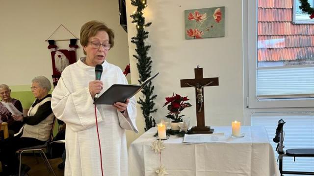 Adventsfeier in der Tagespflege St. Vinzenz | Foto: Caritas
