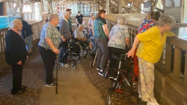 Tagespflege Duderstadt besucht Gut Herbigshagen. | Foto: Caritas