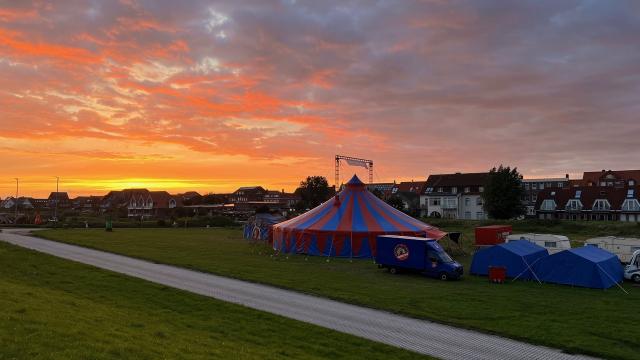 Der Kinder- und Jugendzirkus Dobbelino kommt mit einer Akrobatik-Woche vom 21. bis 26. Juli 2025 nach Duderstadt  Fotocredit: Zirkus Dobbelino 